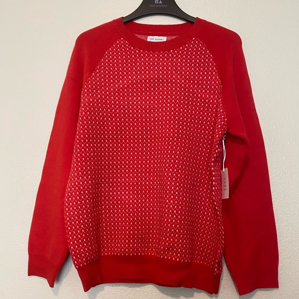Free Assembly Red and White Men’s Sweater Size L
